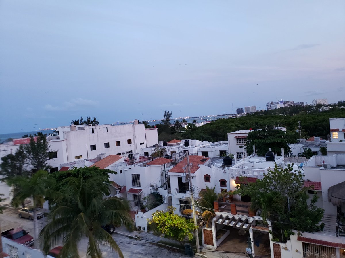 Livin our life on the edge, take me back ❤ <a href="/hostel/">HostelBookers-Hostel</a>