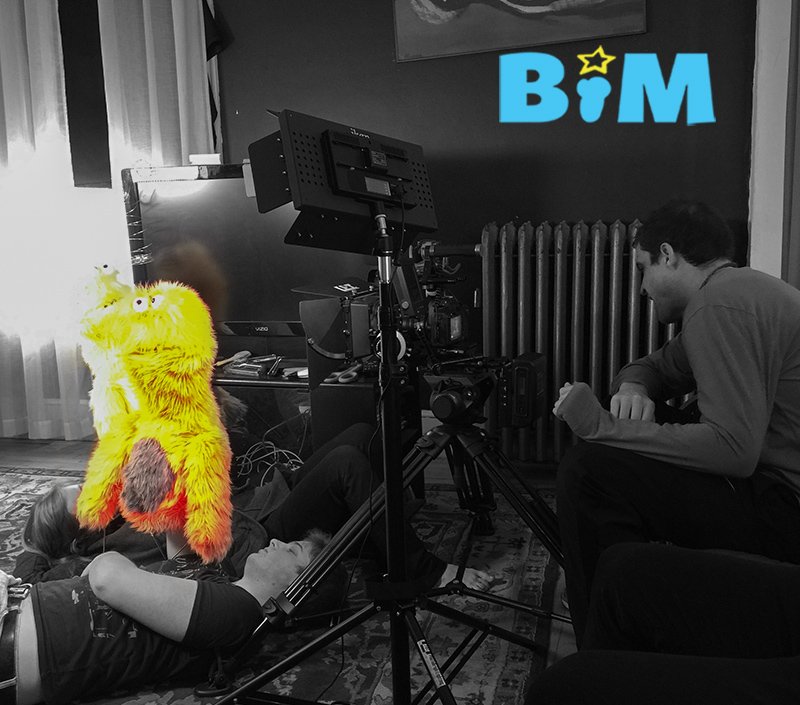 BIMbelieveinME's tweet photo. Look! Everybody's working hard! #FilmTwitter #SupportIndieFilm #womeninfilm #BIM #BelieveInMe @sarahmelo_uk @lizfarahadi @PerBronco @DamianHempstead @MegSidneyFilms @A_Liburd_89 @ElsaTheActual @MMandOscar @AlucaALUCA @MikeBra78768426 @AudioSorceress @potusmacintosh @phillipallan https://t.co/ZVfc5IAVg2