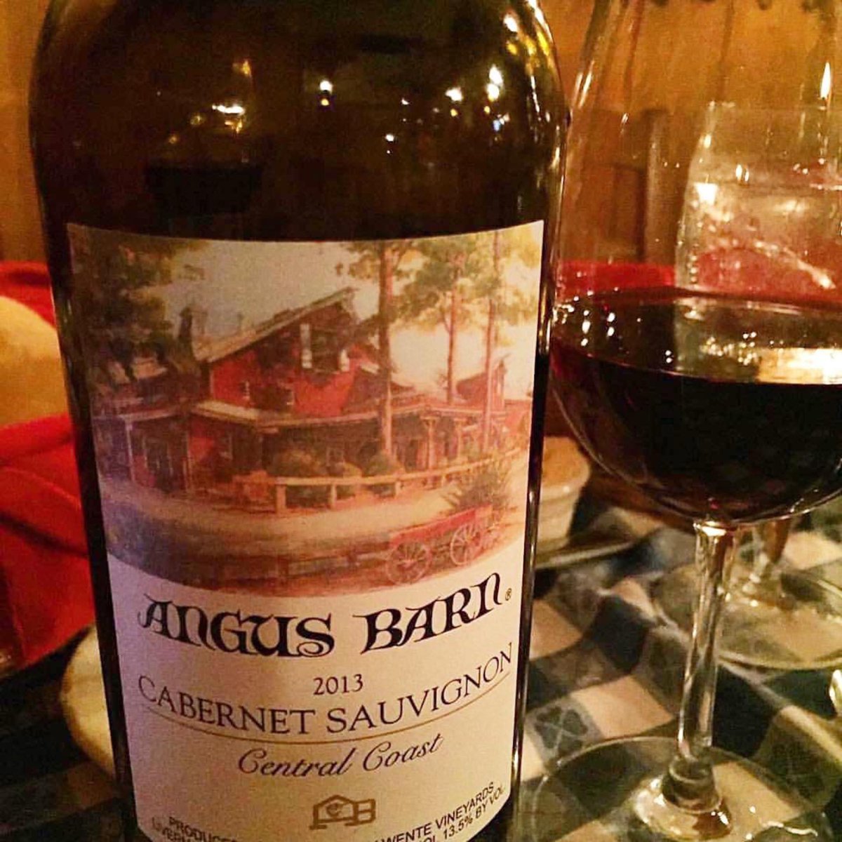 AngusBarn's tweet photo. Happy #NationalDrinkWineDay. If you’ve never tried our house wines, this wknd is the time to do it with the crowds out of town. 🍷Double tap if you’re here for the weekend! PC: @RaleighDrinkPics #HouseWine #TheAngusBarn https://t.co/ZTFUNsZSAe