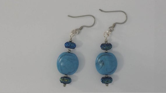 RayTheToolFool's tweet image. Custom Hand Made Earrings Smokey Blue Porcelain with Cobalt #Handmade #GlasswithClass
$11.00
➤ tinyurl.com/y4ldb83d