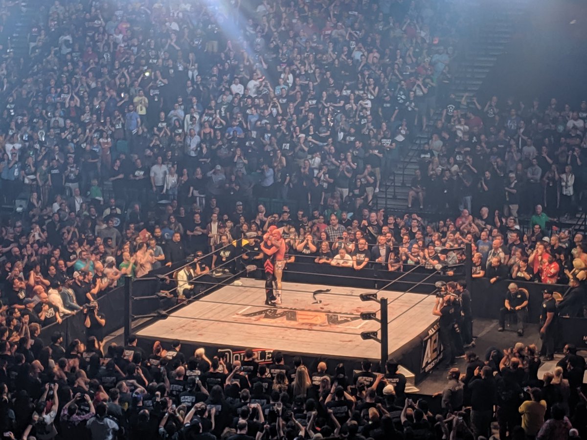 DominicDeAngelo's tweet photo. #BrotherVSBrother to #BrotherAndBrother. @AEWrestling #AEWDON #DoubleOrNothing https://t.co/7WFyP8LUAv