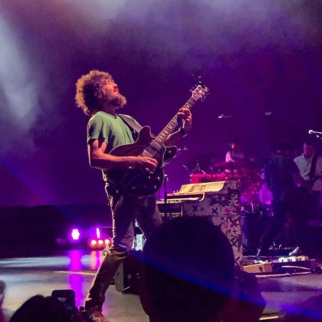 trevorwoodbury's tweet photo. Scott Avett 🎸- The Avett Brothers 🎶 #wolftrap 🐺 #music #livemusic #band #amphitheater #concert #folkmusic #folkrock #indiefolk #bluegrass #Americana #performingarts #NationalPark #FileneCenter https://t.co/dxGqHi8hTB https://t.co/5oHIISxCws