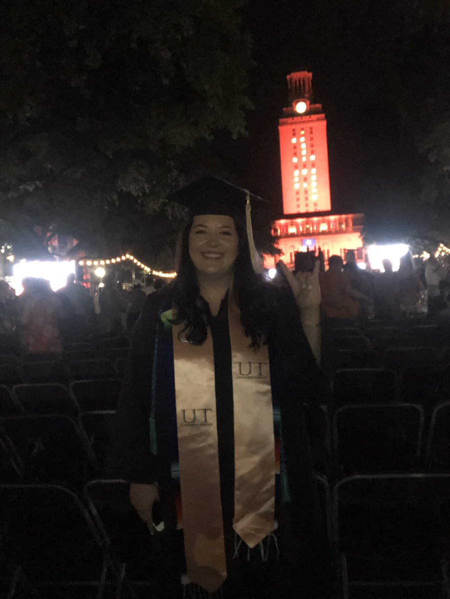 TinaBurnias's tweet image. #UTgrad