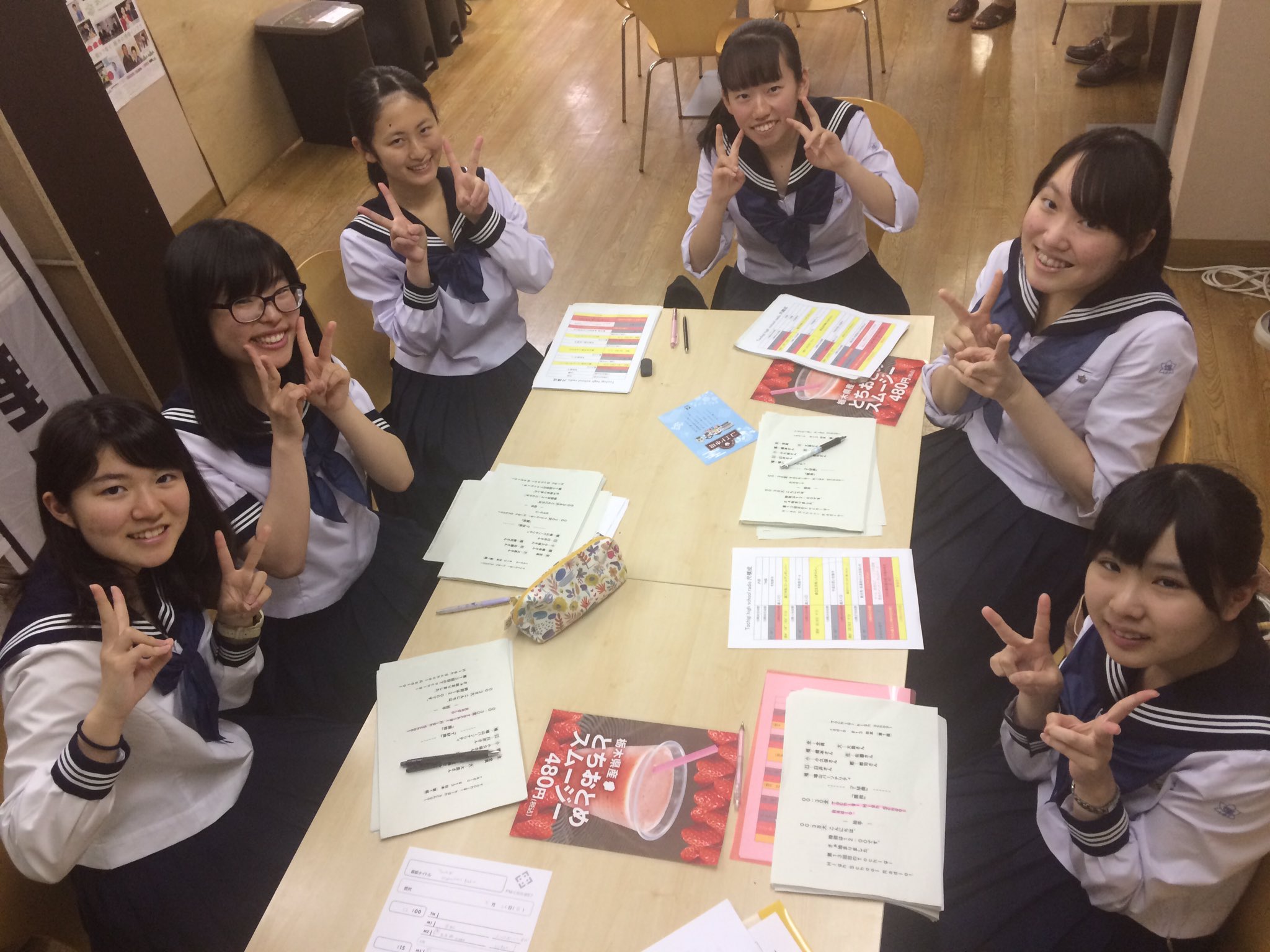 女子高校　放送部 
