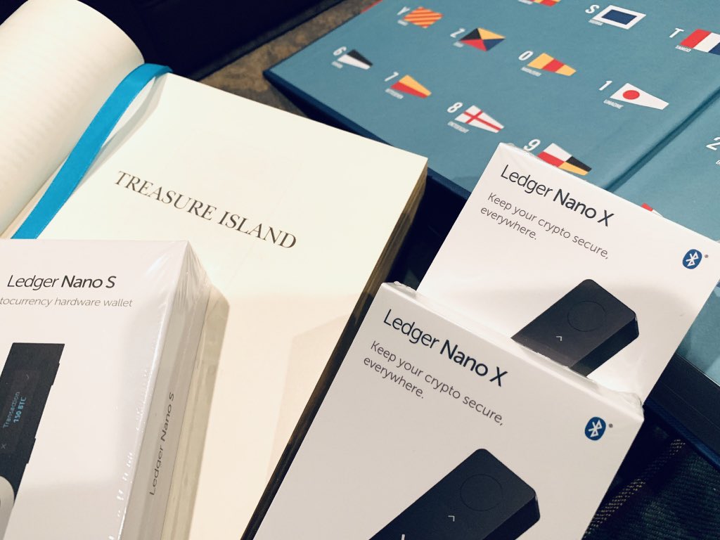 Robert_Wilson_1's tweet photo. Look what came in today! A couple of Ledger Nano X’s and a free Ledger Nano S (bonus for delayed pre-order shipment). Always transfer a very small amount of crypto by “testing” send and receive before loading them up. @Ledger #bitcoin #litecoin #digibyte https://t.co/d6IhUdik1T