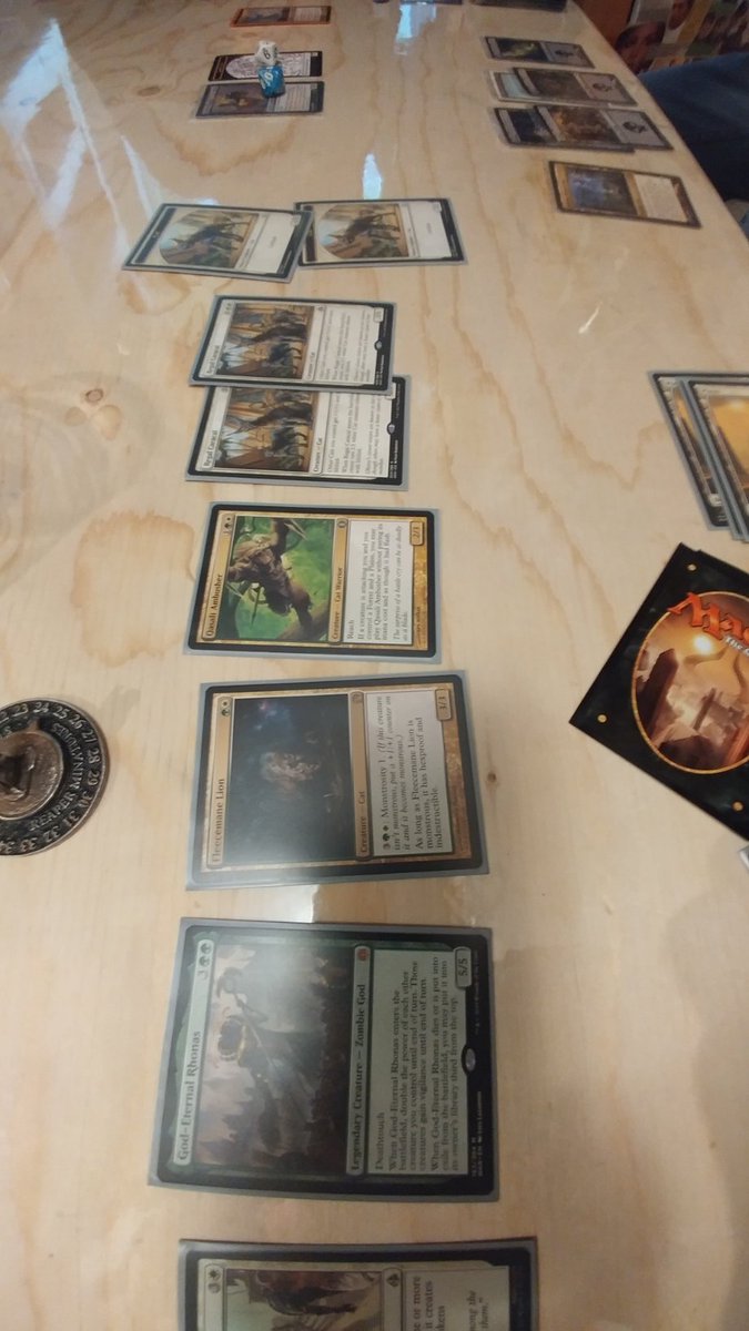 JasonVorthos's tweet photo. This is gross turn
I was suppose to deal 48 damages to my opponent, but his teammate emperor casted a Fog on our side of the table.
Fog-effect are really good cards in the Emperor format.
#mtgEmperor https://t.co/qguWha9tL0