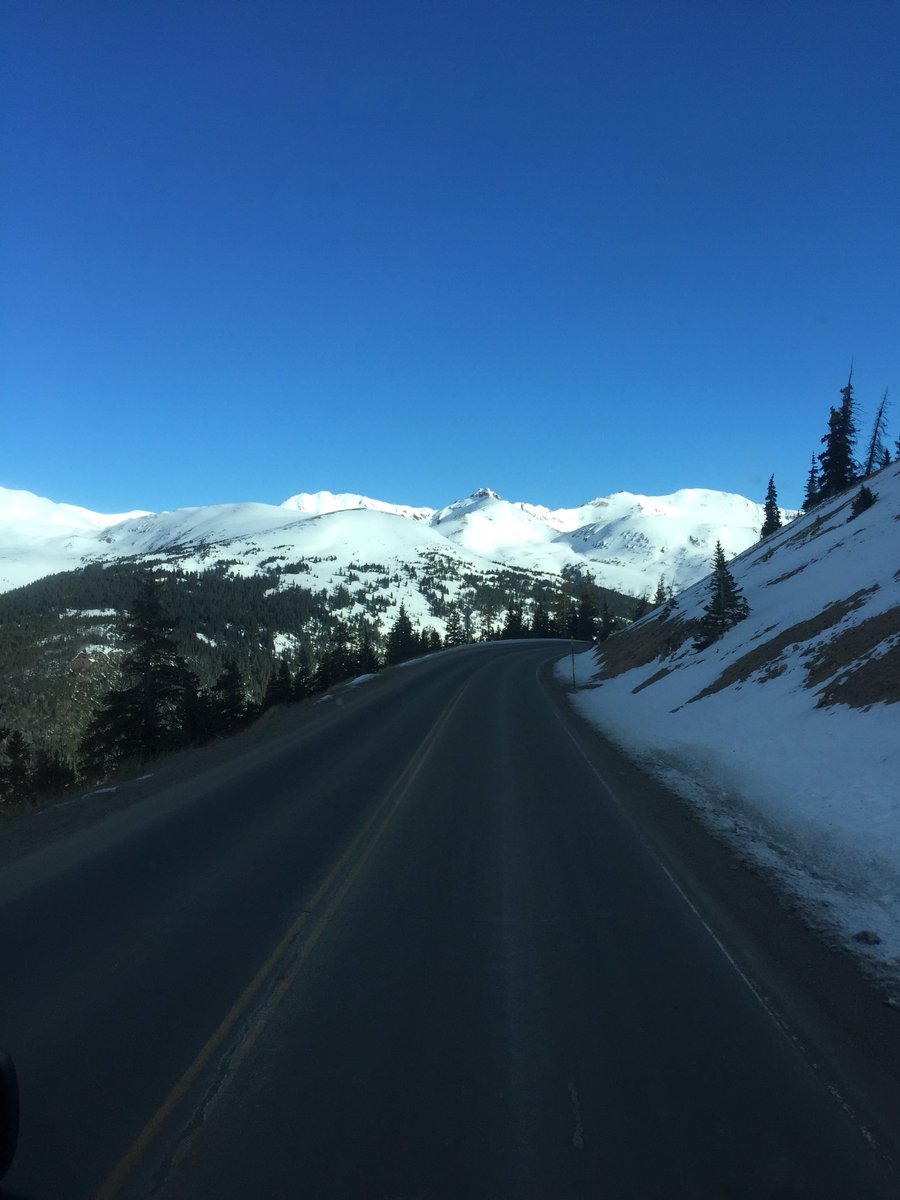 My first time driving #LovelandPass in a commercial truck. Beautiful day & road was clear. 

This isn’t gonna be fun when the snow is falling & that road is snowpacked. 😬

Pics 1, 3 & 4 were taken via voice command w/ Siri. I pulled over for Pic #2 

Lots of snow up there still.