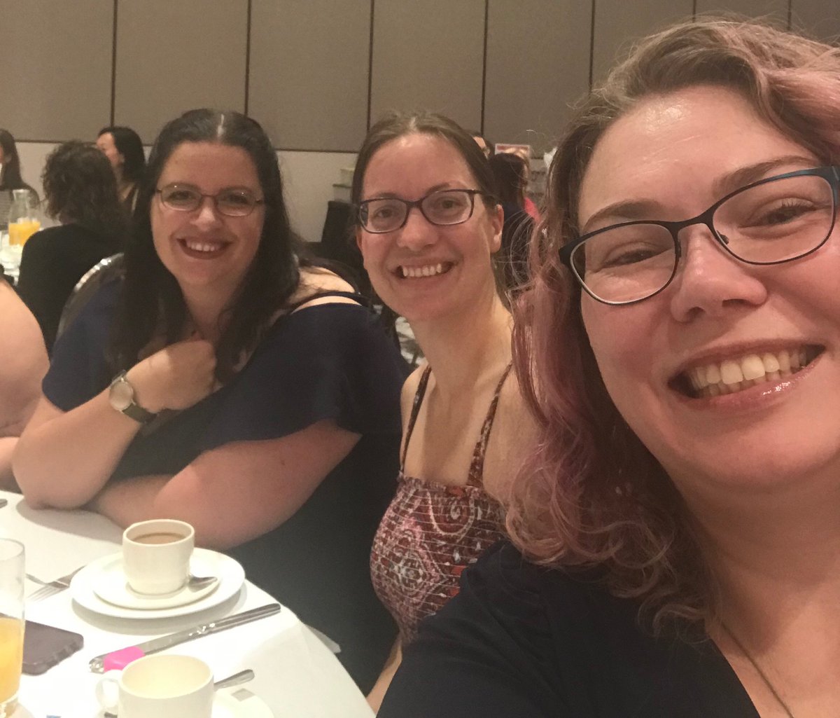 KZiesing's tweet photo. ⁦⁦@slenel⁩ with ⁦@The_Comm_Link⁩ team at #DigiTEA2019 in #CBR - supporting the dignity of ALL women regardless of their circumstances. https://t.co/9p3nUSF136