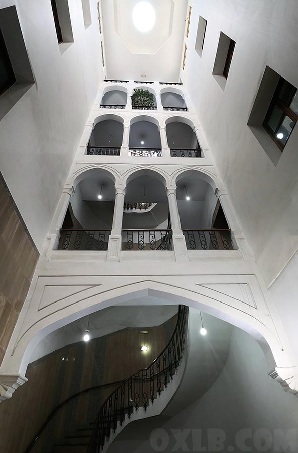 onefineart's tweet photo. An interior of a building in Beirut... can you guess where it is located - https://t.co/uZLqF7h2nM - #building #interior #beirut #interiorbuilding #municipality #beirutmunicipality https://t.co/7CwN2lIA2c