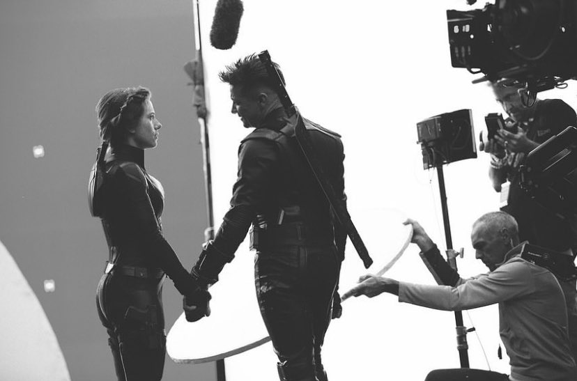 คงรู้กันนะ ว่าควรต้องเป็นใคร ?
เสียงดังเข้ามาในหัวทุกทีที่เห็นฉากใกล้เคียง