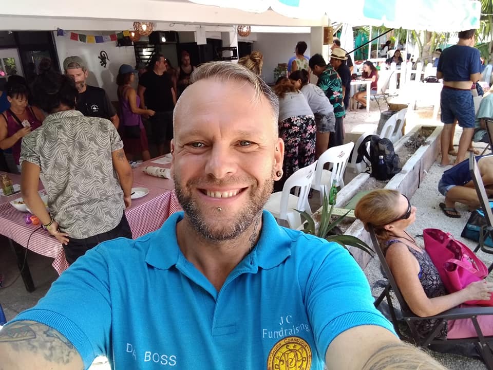 JadenCornelious's tweet photo. #FoxyFace and I had a great day at @JC_Fundraising  #JCFMEXICO #TEAMTACO fundraiser #MargaritaCompetition in #PuertoMorelos $14200mex was raised to be split between 2 great animal campaigns here.. #happydays  #fundraising #fundraiser https://t.co/pP076WhxUZ