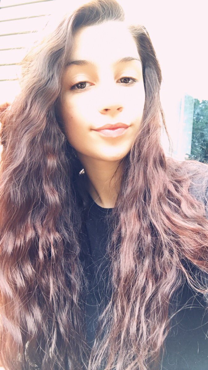 J26Carly's tweet photo. Selling nudes and doing dick ratings tonight! Somebody impress me! Dm me for prices pathetic fucks ❤️❤️
#sellingnudes #sellingmynudes #sellingfootpics #dickrates #dickrating #dick #buyingnudes #findom #brat #slave @RTsubforyou @RTFuck3r @BoobsEmporium https://t.co/YogIj41OXC