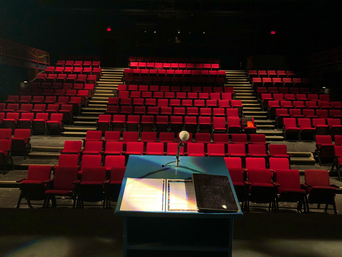 theworldbeckons's tweet photo. And thatโs a wrap on a very successful #SWCCan2019 โ Iโm enormously grateful for @KenoraJayโs leadership and for his conference committee, for the volunteers and board members, sponsors, speakers and attendees. Letโs continue to science it up. Thank you. Thank you. Thank you. https://t.co/Edcn0d45VW