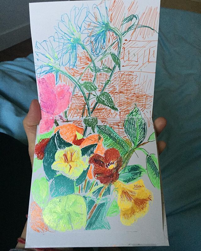 claudiadose's tweet photo. Spend a wonderful creative painting afternoon with my favorite art pals from the Culver City Art Club. #painting #stilllife #gelpens #drawing love the #glitter and the strong #colors https://t.co/LMkB3hCubP