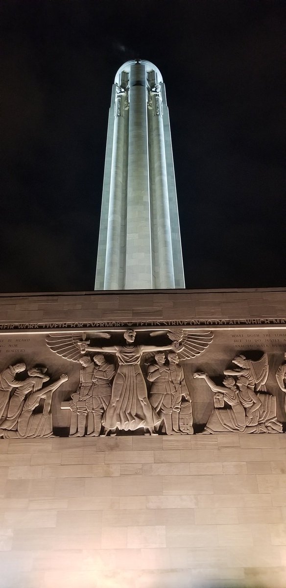 walesofscotland's tweet photo. Had a good day today, We love our city! #unionstation #LibertyMemorial #kcmo #Stonehendge #Alladin #ExtremeScreen #HappyMemorialDayWeekend https://t.co/Vt217d0nQU