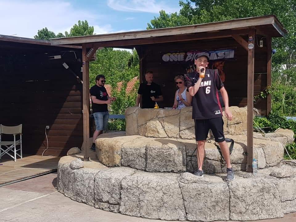 MCDuwkins's tweet photo. Me on the mic reping DJ sc@r today  at unity in the sun 2019 one big bash and scarred digital hardcore pool party #djscar #MCDuwkins #onebigbash #scarredigital #unityinthesun2019 #ukhardcore #firebars #bestraversintheworld https://t.co/cKW9ZvtzB6