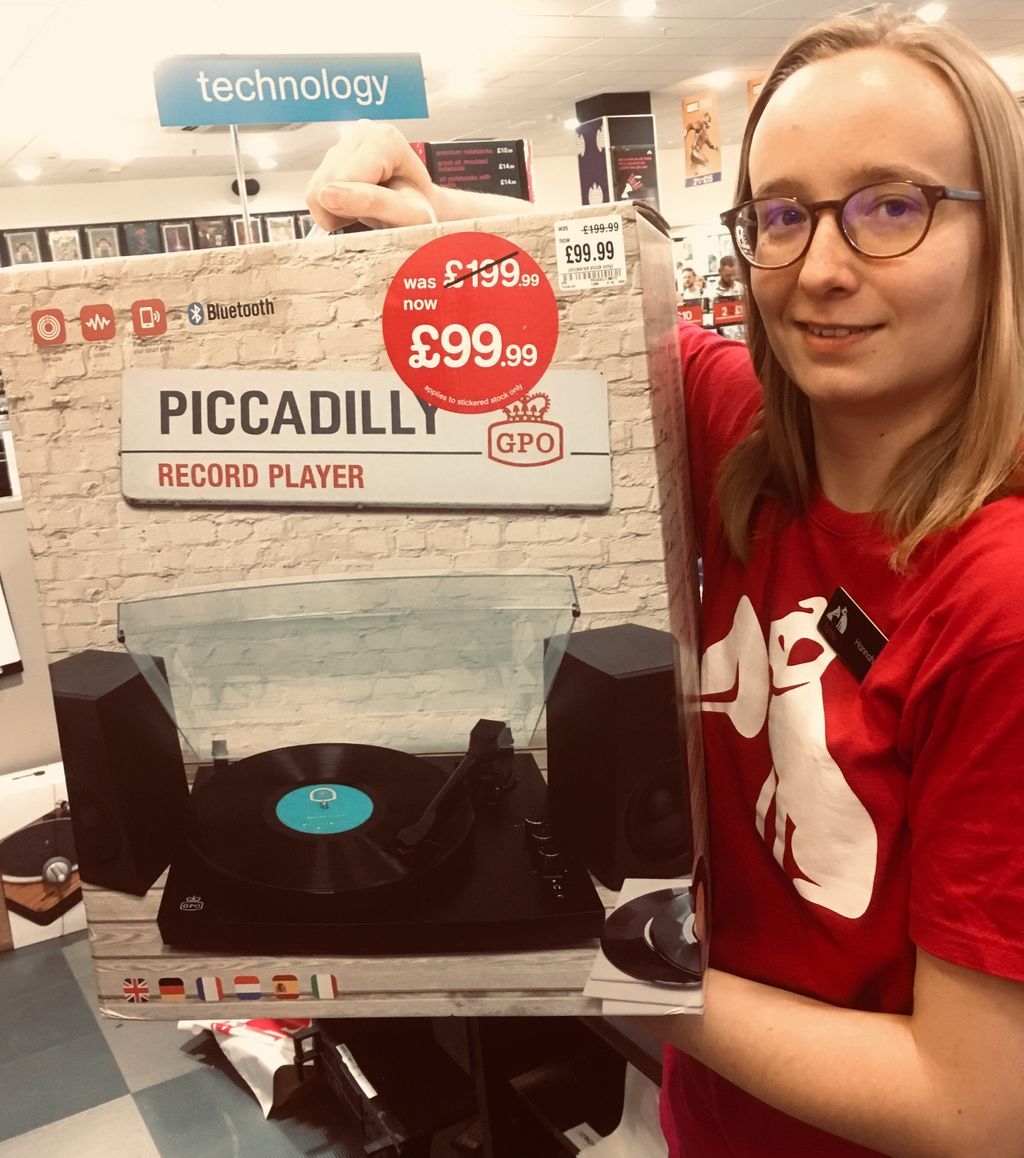 gpo piccadilly matte black turntable with speakers