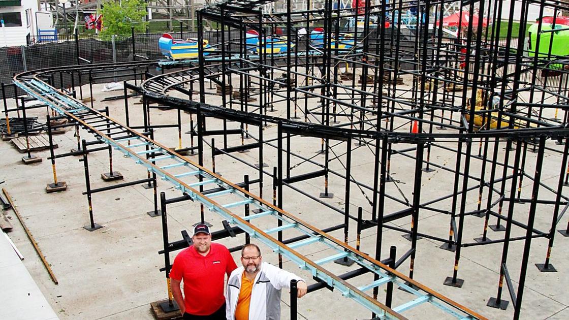 Arnolds Park amusement park opens for summer with added nostalgia dlvr.it/R5RSFL