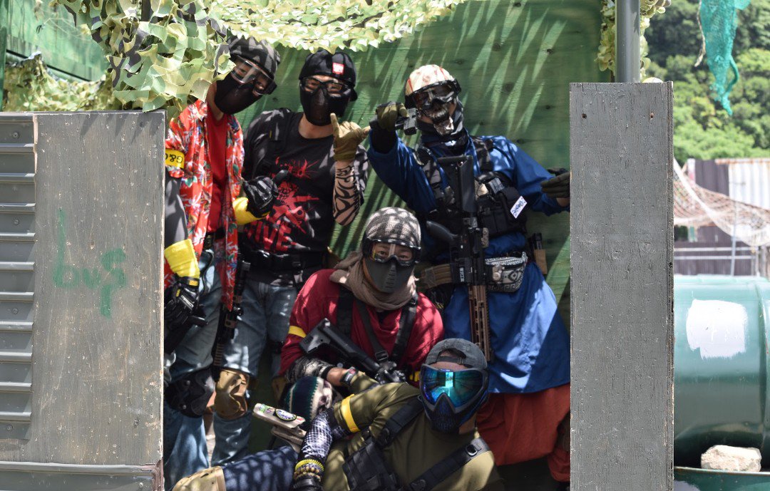 misaki_sabage's tweet photo. FIVEDOGS in みさきサバゲ！！
本日は、ありがとうございました🎵
戦闘写真は、カレンダーの本日の日にちから、ご覧頂けます‼️
https://t.co/5qK2iK3Sme https://t.co/ouftWfIxC1