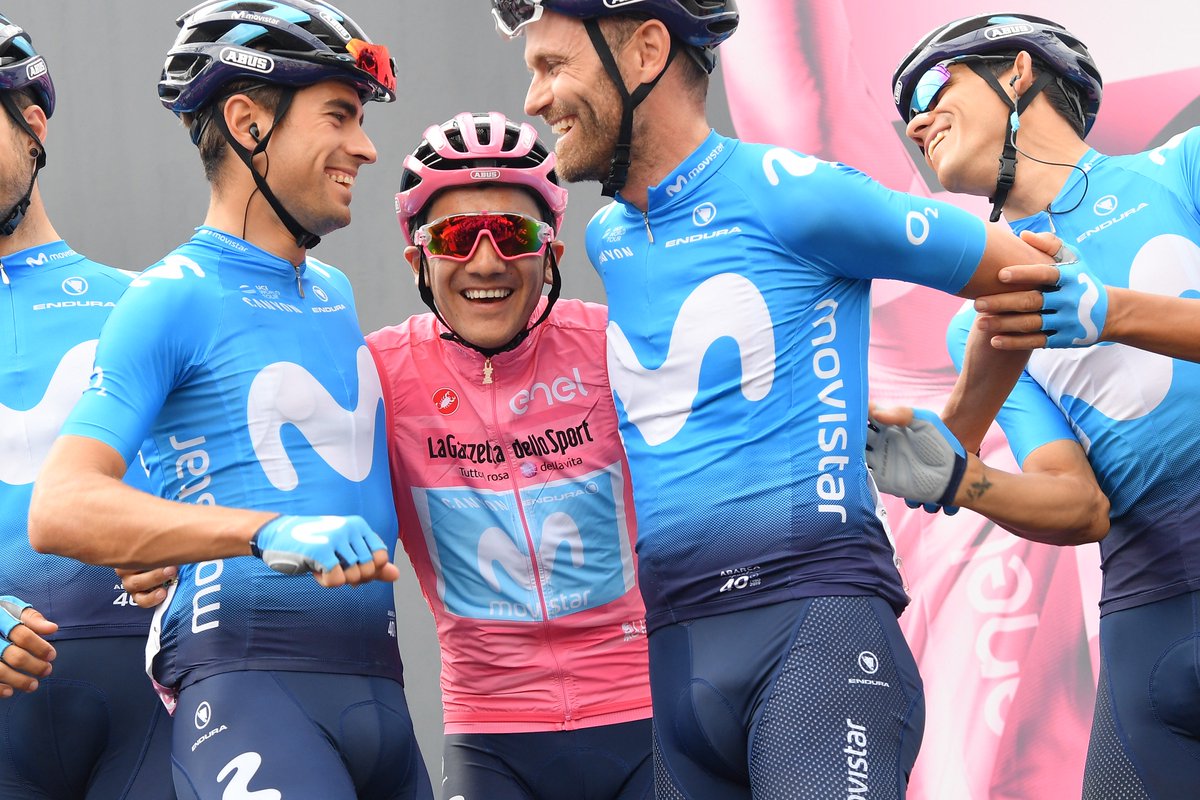 giroditalia's tweet photo. The (new) Maglia Rosa, 🇪🇨 @RichardCarapazM! | La (nuova) Maglia Rosa @RichardCarapazM!

1. Carapaz
2. Roglic +7"
3. Nibali 1'47"

#Giro https://t.co/w1Vk8wYbNE