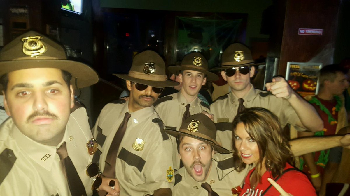 HumorousFeed's tweet image. "We're All #Highway" #funny #humor #lol