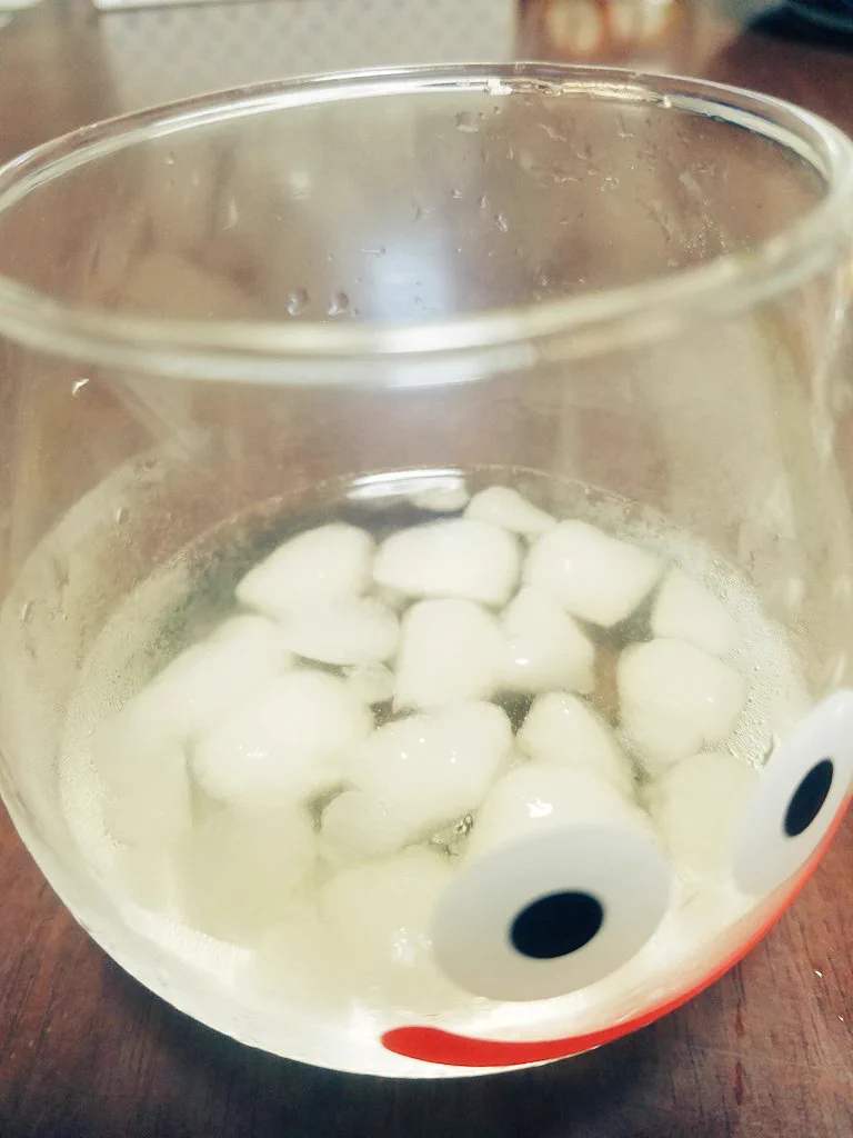 暑い夏にこのワインの飲み方は最高！！ぜひ真似してみよう！！