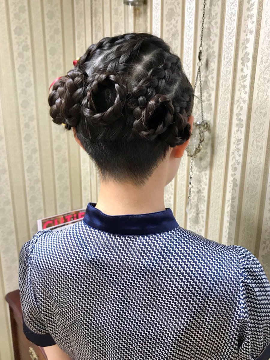 シャンテグラム בטוויטר ヘアアレンジ紹介 編み込みアレンジ 元の髪の長さは 表面が肩くらいの長さで 襟足 後頭部あたりは刈り上げているスタイルです シャンテグラム בטוויטר ヘアアレンジ紹介 編み込みアレンジ 元の髪の長さは 表面が肩くらいの長さで 襟足 後頭部あたりは刈り上げているスタイルです
