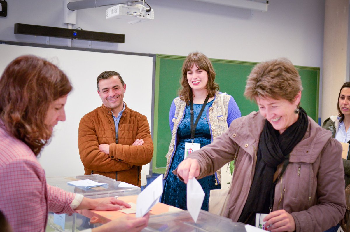 💜<a href="/CelineMartinGev/">Céline Martin</a> número 3 de nuestra candidatura acaba de votar.
Internacionalistas y comprometidos.
#26M #ContigoEsPosible