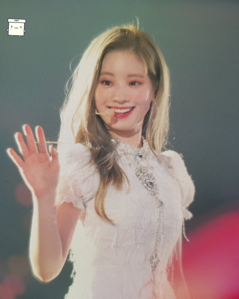Endorphin_dubu's tweet photo. 190526 다현 preview
💕💕

#TWICE #DAHYUN #트와이스 #다현 #トゥワイス #ダヒョン https://t.co/P6nWy3o7Pp