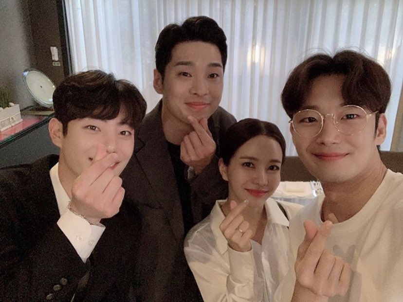 won_myeong's tweet photo. ���혼 축하해~ 행복해랏😆 https://t.co/kfjA7Lqzhc