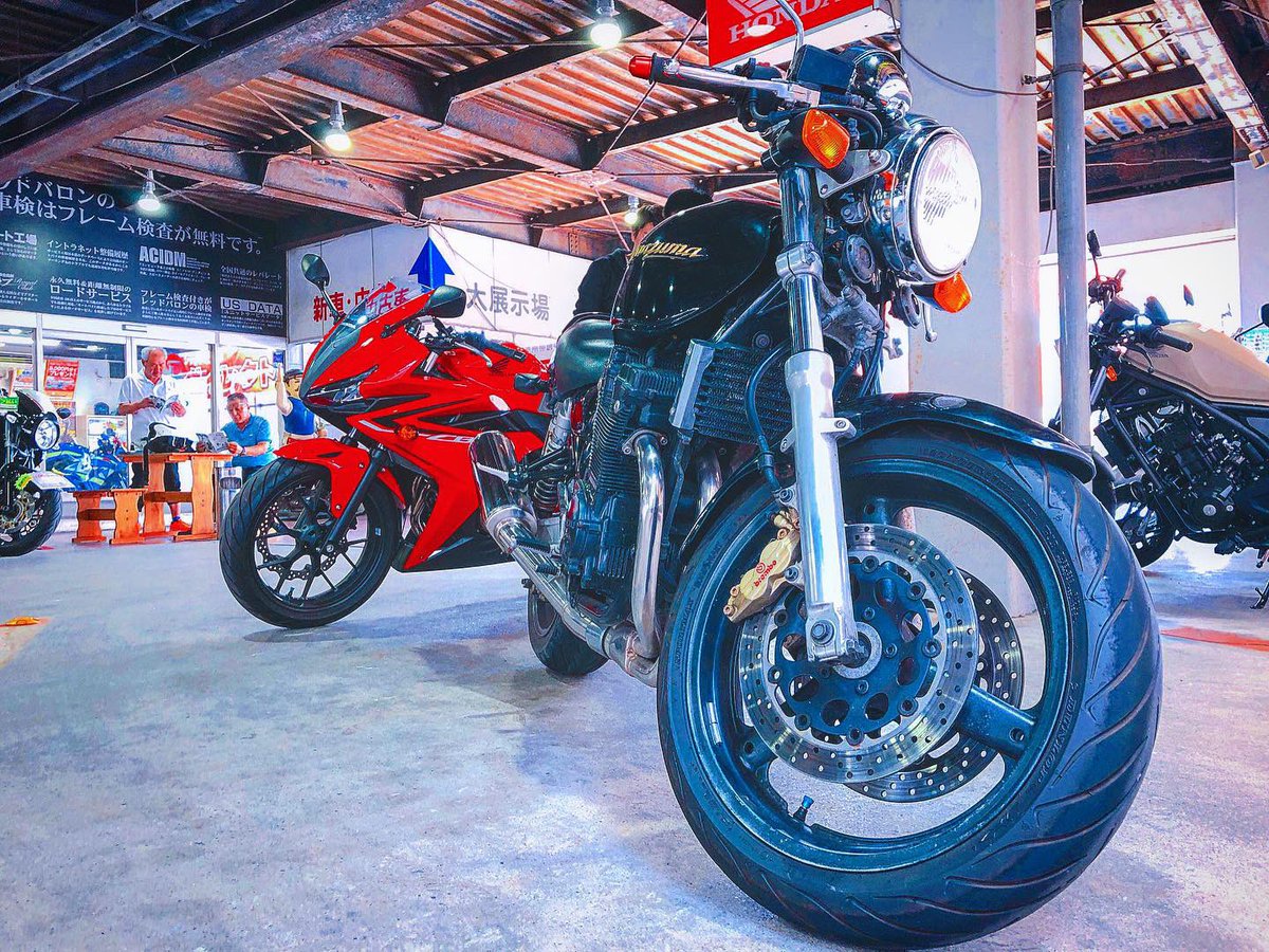 ゆー Cbr400r V Twitter Cbr400r納車 とりあえずマフラーはbeamsのr Evo とスライダーは届き次第取り付け あとミラーとクラッチブレーキレバーとか簡単な所は変えてバックステップとかも変えるかな いろいろやりたいけど金あるかな おすすめのカスタムとかあっ