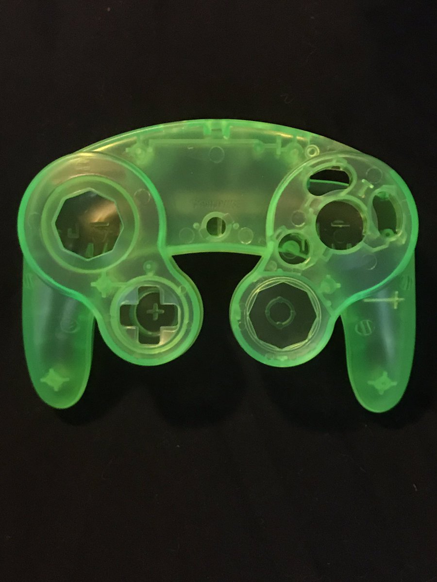 TechControllers's tweet image. Custom translucent shells: neon green, emerald blue, purple, magenta