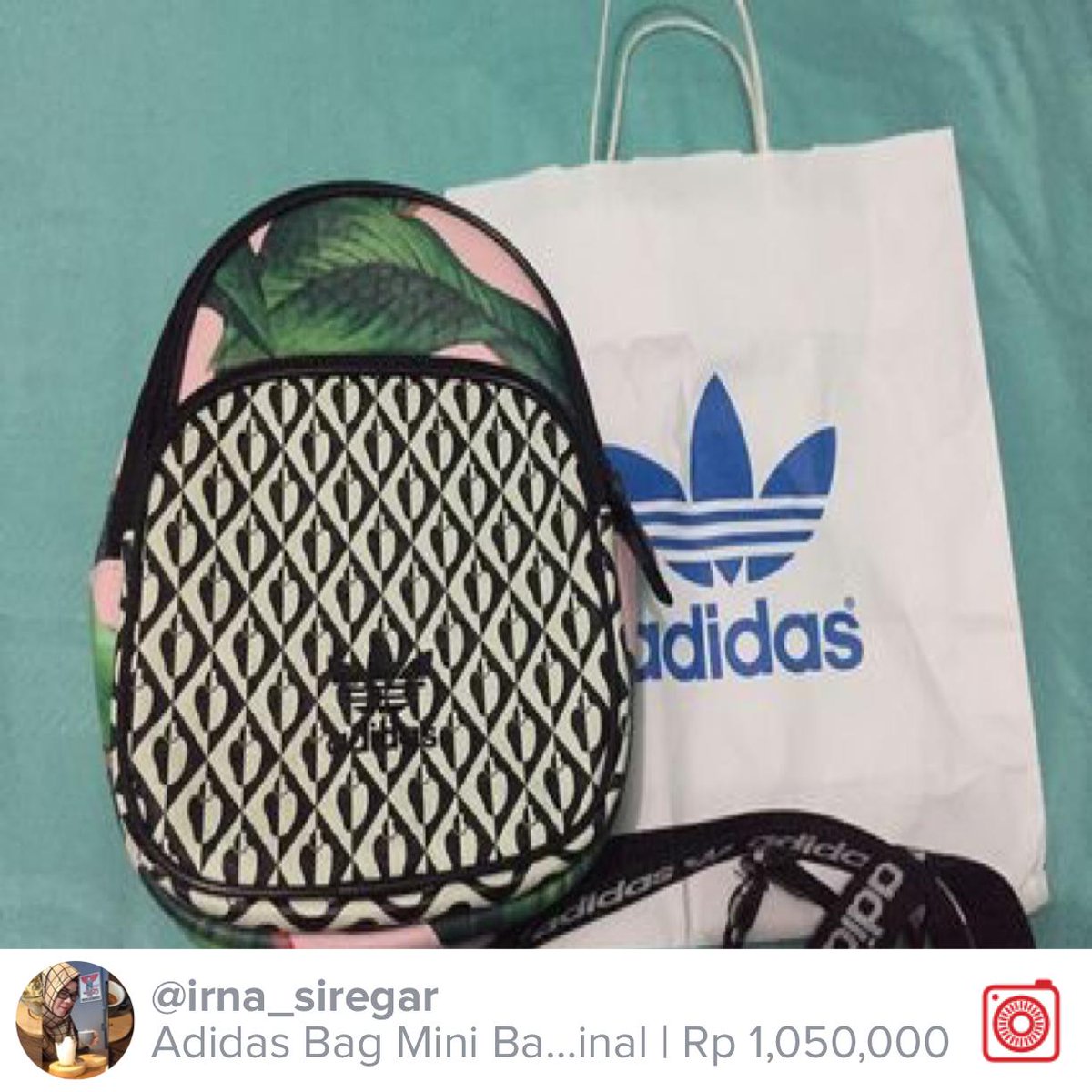 ir_naa's tweet photo. Selling Adidas Bag Mini Backpack Original Rp 1,050,000 https://t.co/ceat6cqMEH #carousell @carousell_id https://t.co/yZGHOCo7YS