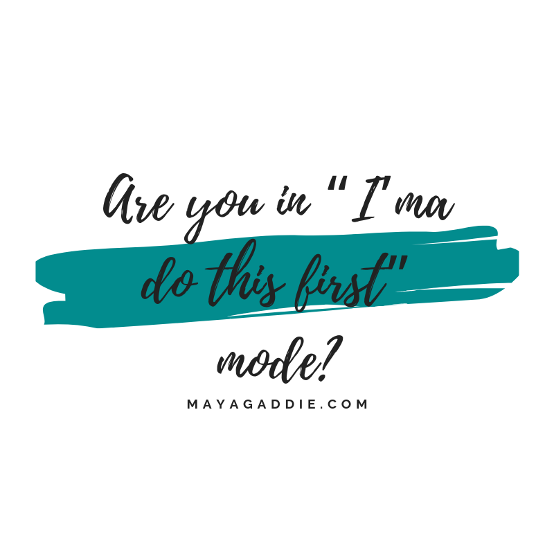 mayagaddie's tweet photo. I see it all the time, people who get into “I’ma do this first” mode. 

Doing it (selling, then running your signature program) is the ONLY way to be sure. So go all in.

#onlinebusiness #blackwomeninbusiness #signatureprogramswork #creativeentrepreneur #growyourbusiness https://t.co/vTL0g2NhsG