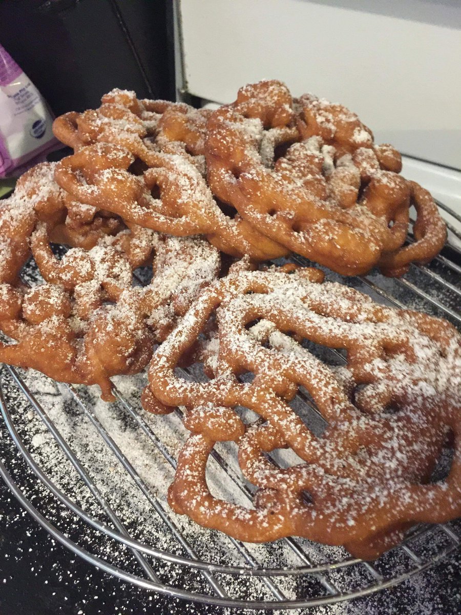 ThatClassicist's tweet photo. @juliensolomita My girlfriend made the funnel cakes from your video!! She is gluten and dairy free and loves them!! https://t.co/1OxDk4WV0m
