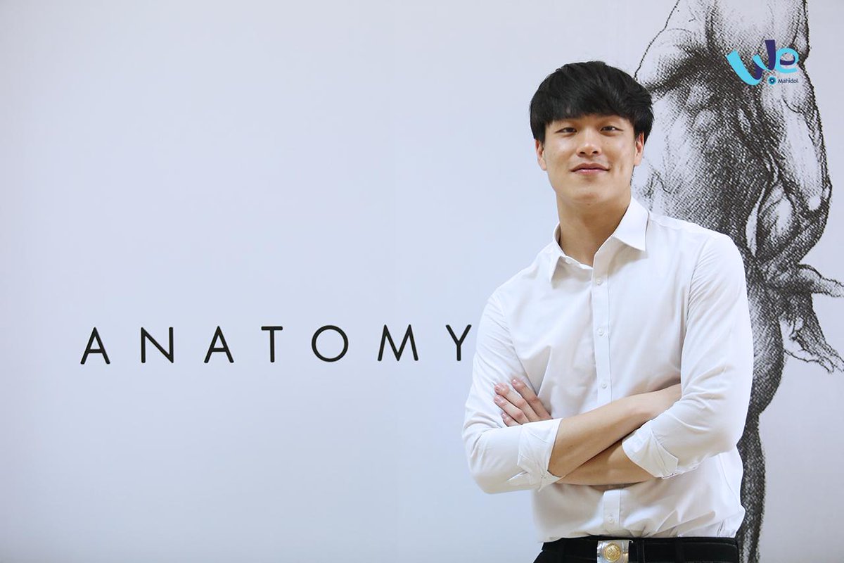 WeMahidol's tweet photo. พี่จูเนียร์ อาสาพาไปดูความน่าเรียนของ #ห้องอาจารย์ใหญ่ ที่คณะวิทยาศาสตร์ มหิดล ศาลายา 📌https://t.co/h4AyeFSUCz แต่ถ้าใครอยากรู้จักความน่ารัก ตามไปดู IG ของพี่จูเนียร์ได้ที่ @joohnia

#WeMahidol #Mahidol
#MUSC #ทีมมหิดล #Anatomy
#BasicAnatomy #GrossAnatomy 
#กายวิภาคศาสตร์ #Dek62 https://t.co/2ceEtizIG1