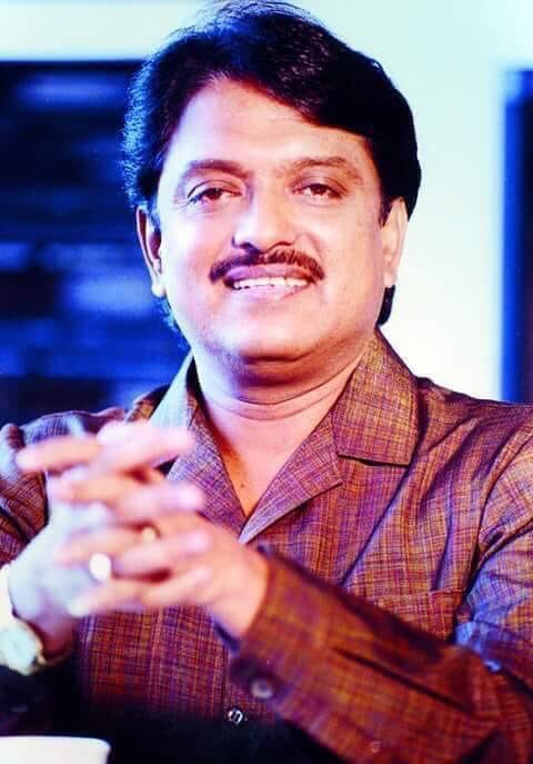 Riteishd's tweet image. Happy Birthday Pappa...... I Miss You!!!