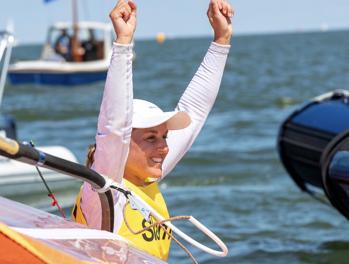 liliandegeus's tweet photo. Winning the @medemblikregatta for the first time🥇Amazing week with family, friends and sponsors. 

📸 @sandervanderborch.photography 

#winning #homewater #gold #medal #medemblikregatta #racing #windsurfing #foiling #worldline #excelerators #brunotti #revo #liv https://t.co/sIabjNWcyo