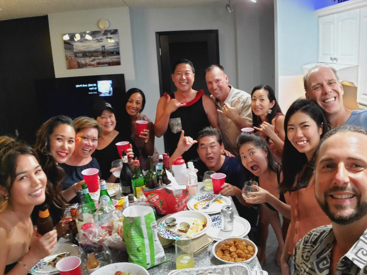 renappppp's tweet photo. Hawaii https://t.co/hTZAN9FzNr