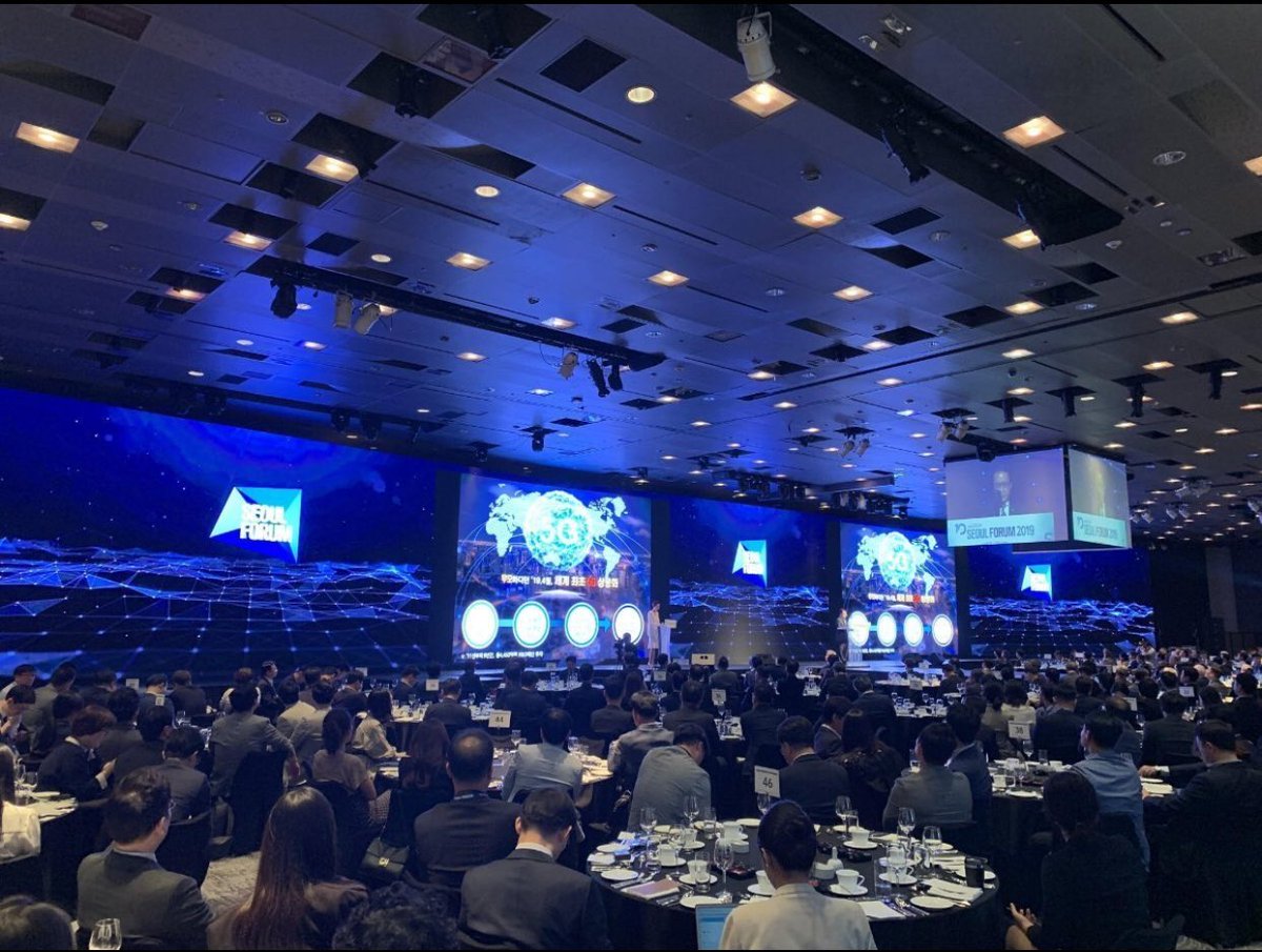 Olivia060627's tweet photo. 240sqm P3.91 indoor rental LED Screen 🤩
#rentalleddisplay #ledscreen #ledadvertising #rentalledscreen #ledwall #fullcolorleddisplay #fullcolorledmodules #ledpanel #ledmodule #rgbledmodule #advertisingbillboard #ledvideowall #ledvideowallrental #indoorledscreen #indoorleddisplay https://t.co/82pucL73wE