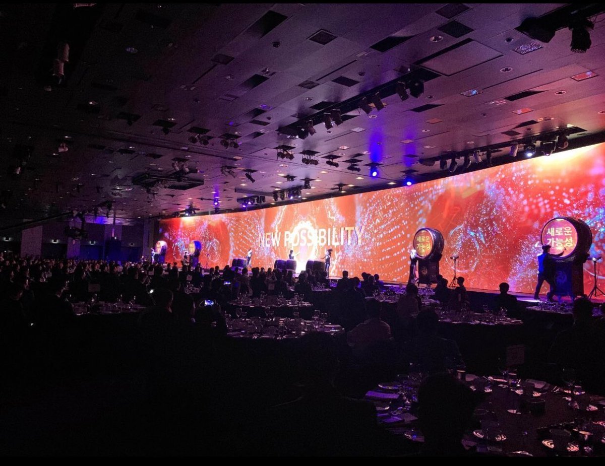 Olivia060627's tweet photo. 240sqm P3.91 indoor rental LED Screen 🤩
#rentalleddisplay #ledscreen #ledadvertising #rentalledscreen #ledwall #fullcolorleddisplay #fullcolorledmodules #ledpanel #ledmodule #rgbledmodule #advertisingbillboard #ledvideowall #ledvideowallrental #indoorledscreen #indoorleddisplay https://t.co/82pucL73wE