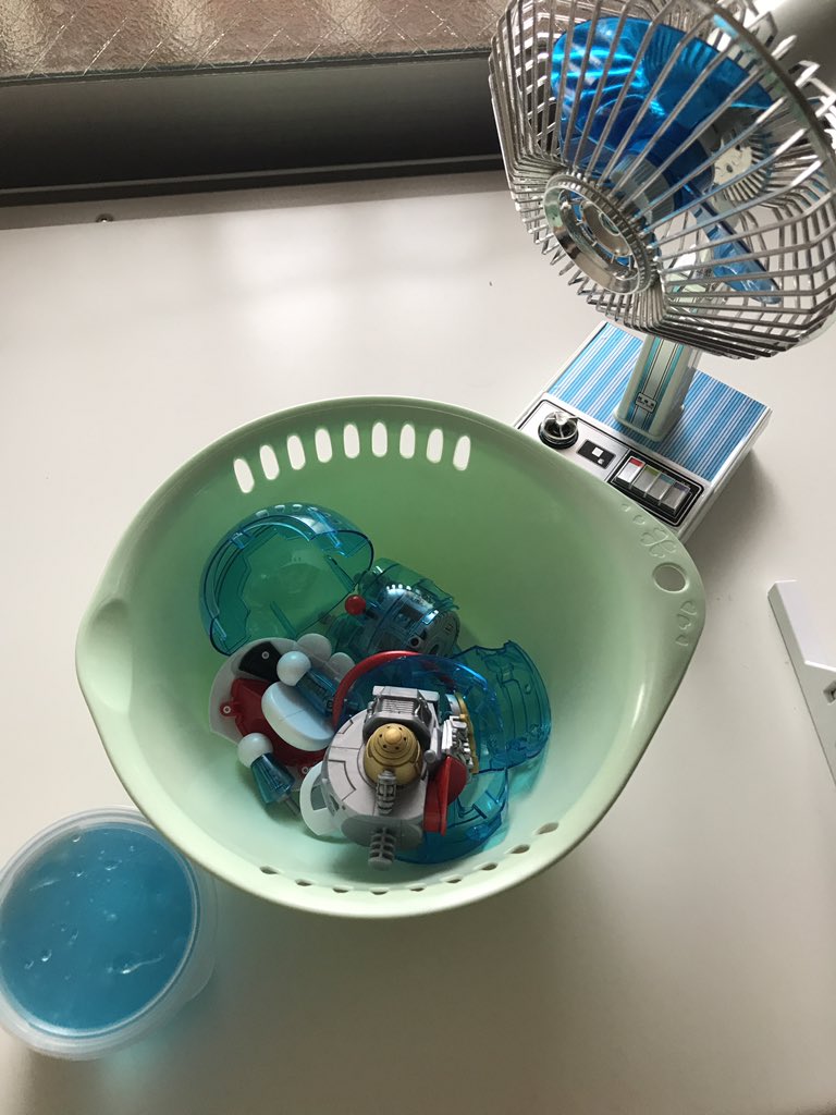 暑い 溶ける 溶けてる ドラえもん 暑さに耐えきれず溶けてしまう Togetter 暑い 溶ける 溶けてる ドラえもん 暑さに耐えきれず溶けてしまう Togetter