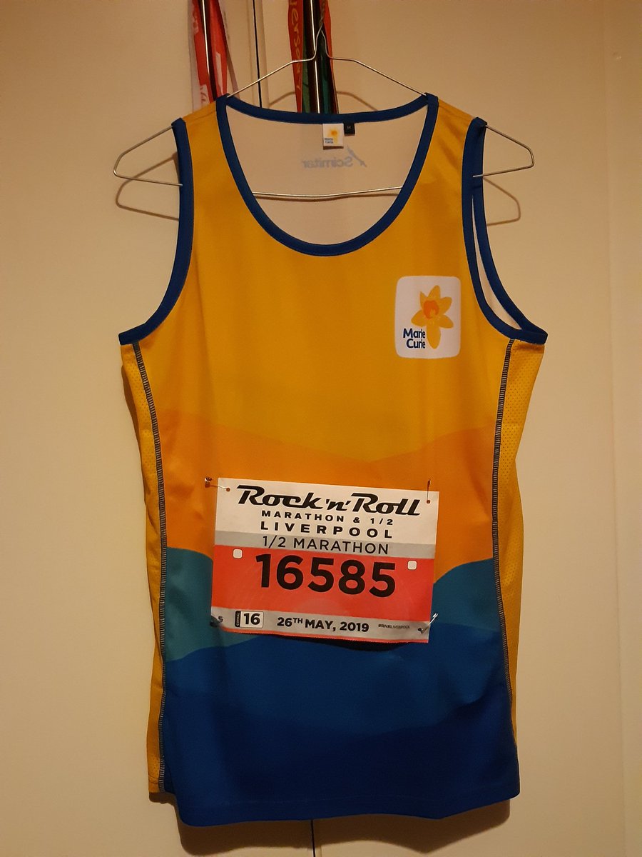 Race day! See you on the other side!
justgiving.com/fundraising/el…

To stalk: live.sporthive.com/event/5819/liv…

#rocknrollmarathon #TeamMarieCurie