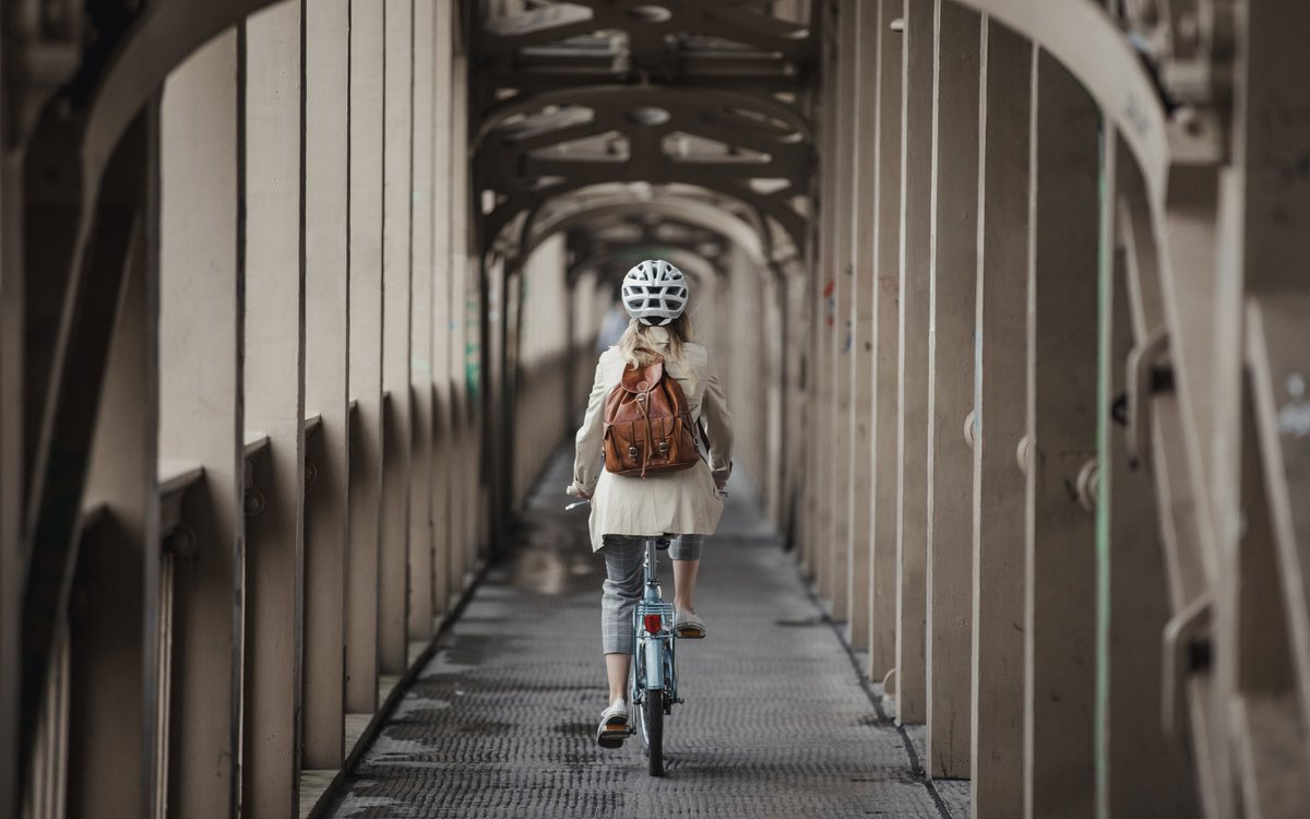 PsychologiesMag's tweet photo. #SundayRead – How one woman discovered a new passion for cycling and managed to heal her broken heart… https://t.co/BBXzpbDqkF #cyclinglife #singlepeopletips https://t.co/w9Zg287jms