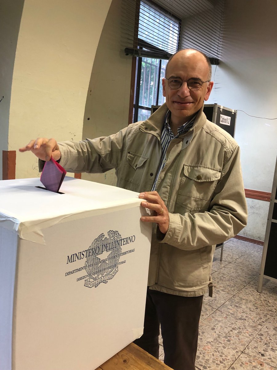 EnricoLetta's tweet image. Votato! Nel mio seggio di #Testaccio a #Roma. Presto, presto, come quando pensi che sia un momento davvero cruciale. #Italia #Europa #democrazia #ElezioniEuropee #elezioni2019