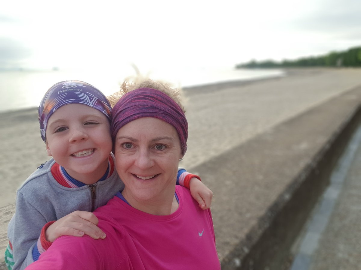 gatewaytrustCEO's tweet photo. Extreme FOMO meant that despite going to bed gone 9pm...the sleep thief was up at 0553...so we thought we'd make the most it! #joggingbuddy #getoutofmywayplease
#lookmamathesunisrising
#nobodyelsewillbeupforhours #mamawhyareyouhuffing https://t.co/NIbmbdXw8z