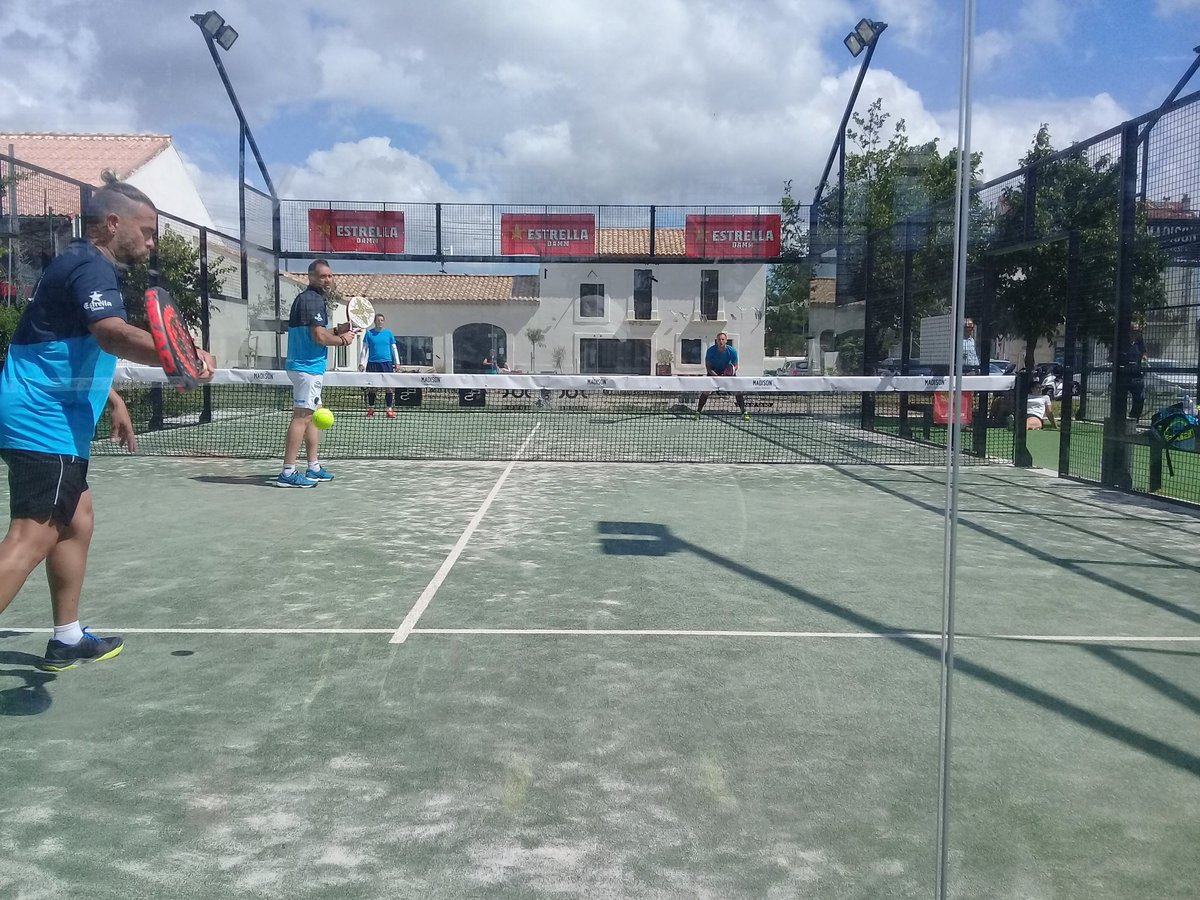 Padel_Prodotcom's tweet photo. International padel experience #beziers #padel #padelpro @Padel_Challenge #valentinporte @ValHand28 https://t.co/GHX4hXwRJp