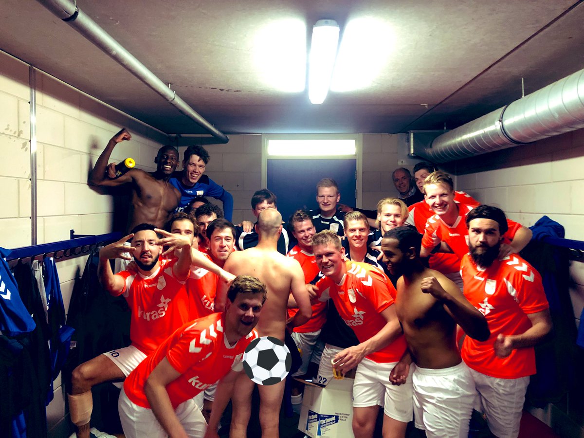 mbak12's tweet photo. Gister ons seizoen afgesloten met een 1-3 overwinning bij Unicum. Mooie en goeie overwinning. #eenheid #strijd #plezier https://t.co/UoejG2vF2C