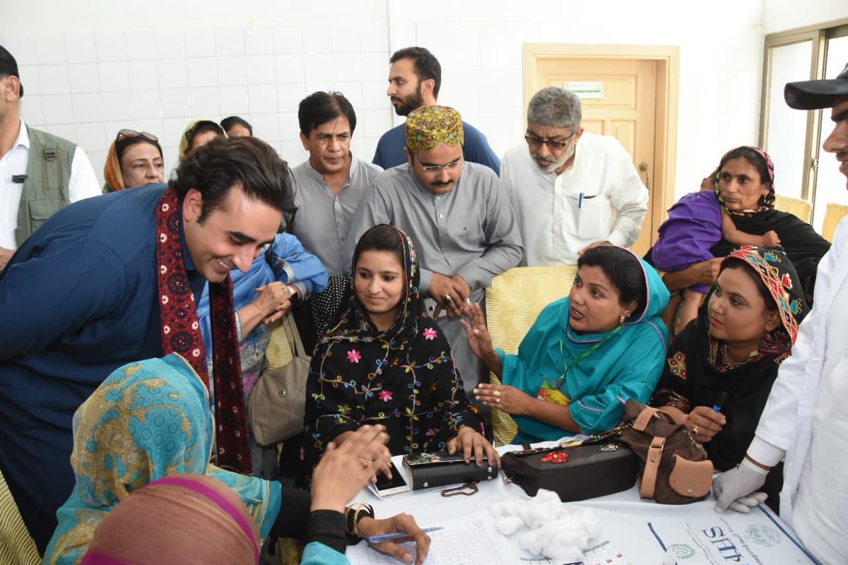 BBhuttoZardari's tweet photo. HIV is not a death sentence. The conflation of HIV &amp; AIDS is fueling stigmatization of the most vulnerable people in Pakistan. This can not &amp; should not be tolerated. I stand by my fellow Pakistanis who have contracted HIV, be they in Ratodero, Swabi, Sargodha or Turbat. https://t.co/3cQ9sBey4h