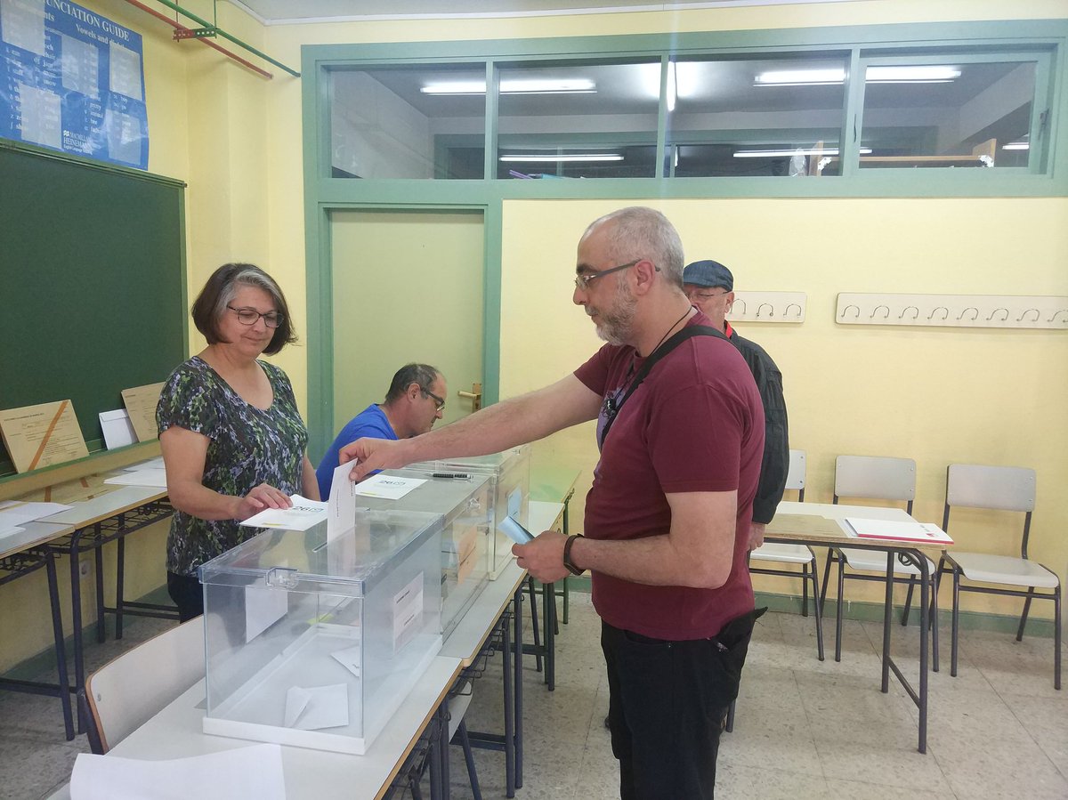 Uno de nuestros candidatos, <a href="/Pedro_A_Rod/">Pedro A. Rodríguez</a>, votando a primera hora.
#ParticipaRivas
#ViveRivas
#elecciones2019